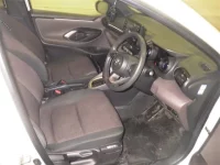 Toyota YARIS лот № 6001 оценка RA  с аукциона в Японии 3