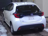 Toyota YARIS лот № 6001 оценка RA  с аукциона в Японии 5