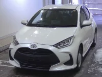 Toyota YARIS лот № 6001 оценка RA  с аукциона в Японии 4