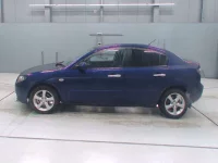 Mazda AXELA лот № 30191 оценка 4  с аукциона в Японии 3