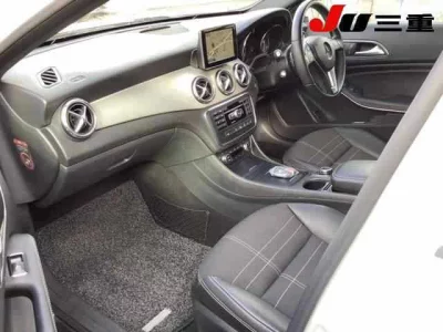 Mercedes-Benz GLA CLASS