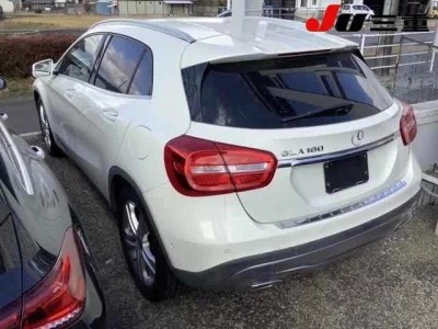 Mercedes-Benz GLA CLASS