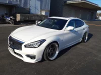 Nissan FUGA лот № 30136 оценка 4.5  с аукциона в Японии 2