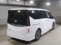 Nissan SERENA лот № 365 оценка R  с аукциона в Японии 1