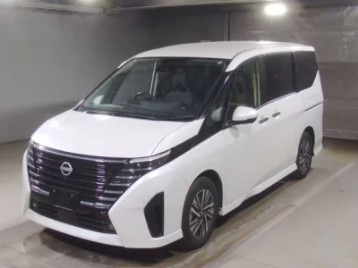 Nissan SERENA  с аукциона в Японии