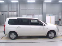 Toyota PROBOX лот № 30207 оценка 4  с аукциона в Японии 2