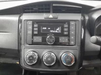 Toyota COROLLA AXIO лот № 30144 оценка 3.5  с аукциона в Японии 8