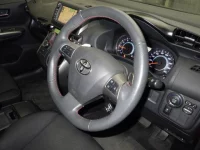 Toyota WISH лот № 3057 оценка 4  с аукциона в Японии 2
