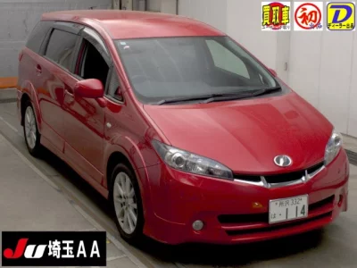 Toyota WISH  с аукциона в Японии