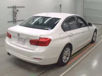 BMW 3-Series лот № 38051 оценка 4  с аукциона в Японии 1