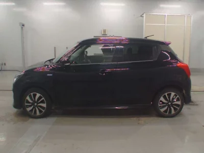 Suzuki SWIFT  с аукциона в Японии