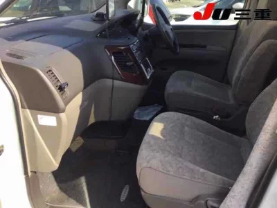 Nissan ELGRAND  с аукциона в Японии