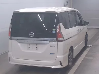Nissan SERENA  с аукциона в Японии