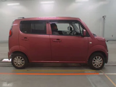 Suzuki MRWAGON