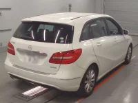 Mercedes-Benz B CLASS лот № 38064 оценка 4  с аукциона в Японии 1