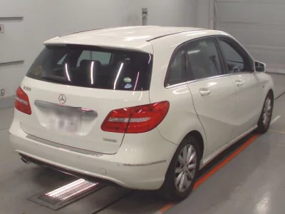 Mercedes-Benz B CLASS