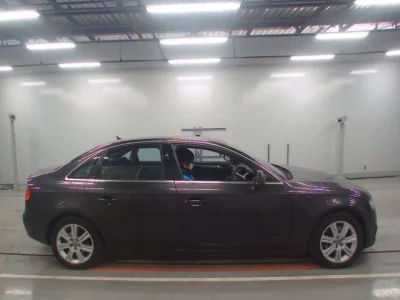 Audi A4  с аукциона в Японии
