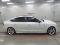 Audi A5 лот № 38065 оценка 4.5  с аукциона в Японии 2