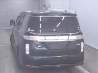 Nissan ELGRAND лот № 5 оценка 3.5  с аукциона в Японии 1