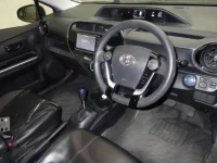 Toyota AQUA лот № 3085 оценка R  с аукциона в Японии 2