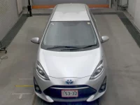 Toyota AQUA лот № 3085 оценка R  с аукциона в Японии 5