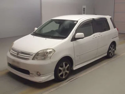 Toyota RAUM
