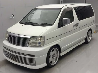 Nissan ELGRAND  с аукциона в Японии