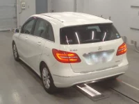 Mercedes-Benz B CLASS лот № 38091 оценка 4  с аукциона в Японии 5