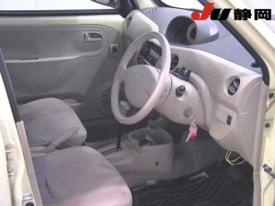 Daihatsu Esse