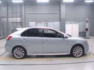 Mitsubishi GALANT FORTIS