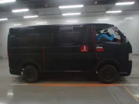 Toyota HIACE VAN лот № 30207 оценка R  с аукциона в Японии 2