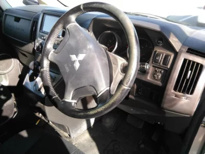 Mitsubishi DELICA D5