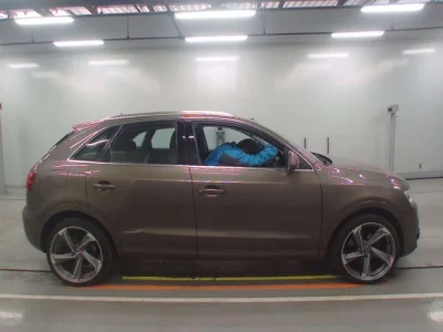 Audi Q3  с аукциона в Японии