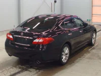 Nissan FUGA лот № 3130 оценка 4  с аукциона в Японии 1