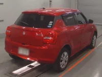 Suzuki SWIFT лот № 30226 оценка 3  с аукциона в Японии 1
