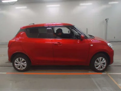 Suzuki SWIFT  с аукциона в Японии