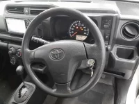 Toyota SUCCEED лот № 30232 оценка R  с аукциона в Японии 6