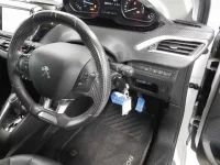 Peugeot 208 лот № 38148 оценка 5  с аукциона в Японии 6