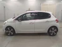 Peugeot 208 лот № 38148 оценка 5  с аукциона в Японии 3