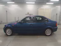 BMW 3-Series лот № 38161 оценка 3.5  с аукциона в Японии 3