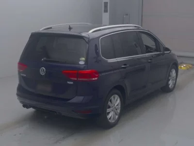 Volkswagen GOLF TOURAN