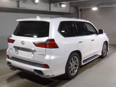Lexus LX