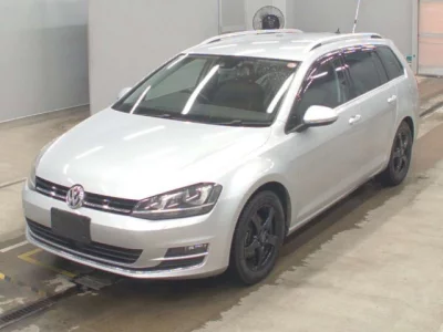 Volkswagen GOLF VARIANT