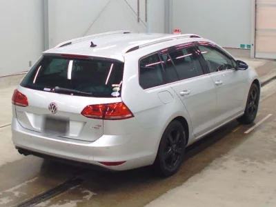 Volkswagen GOLF VARIANT