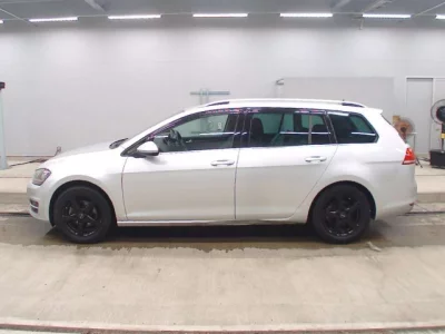 Volkswagen GOLF VARIANT