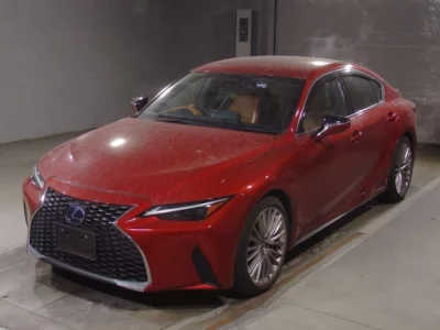 Lexus IS