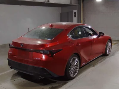 Lexus IS