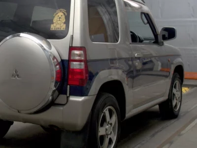 Mitsubishi PAJERO MINI