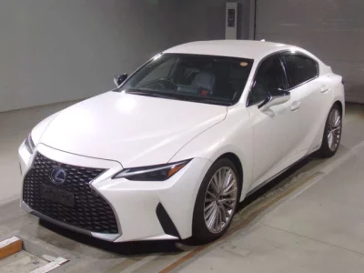 Lexus IS