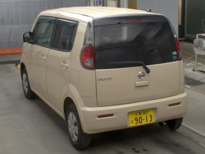 Nissan MOCO